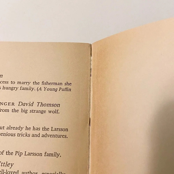 Vintage 1968 Paddington Abroad and 1969 Paddington at Work Young Puffin Books - Picture 11 of 16